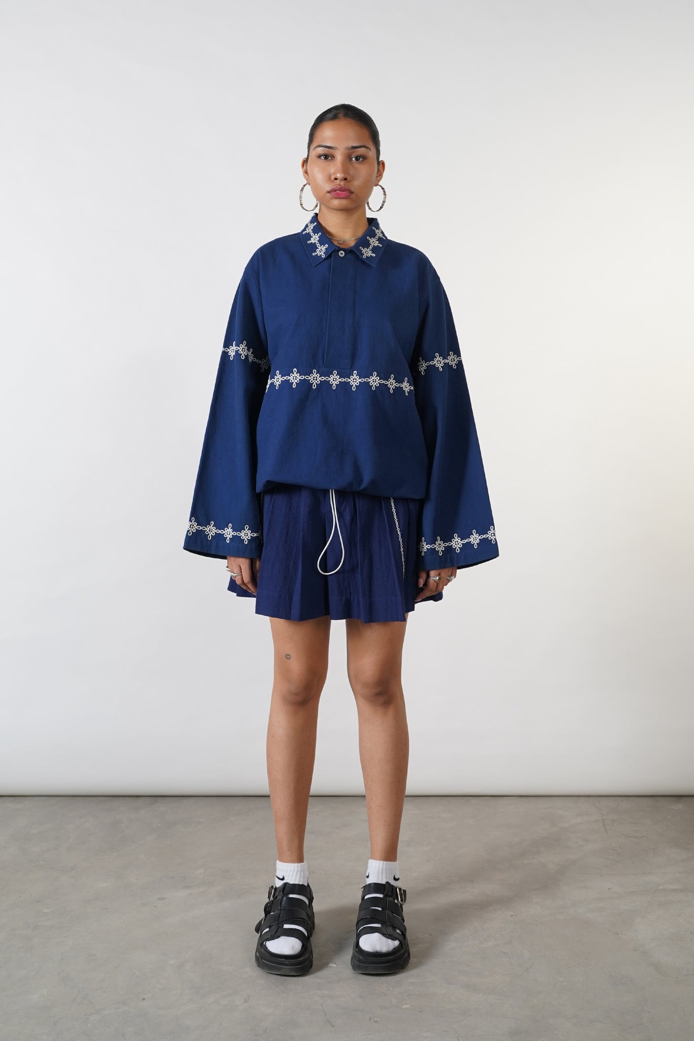 Ecru Embroidered Kurta [Navy]