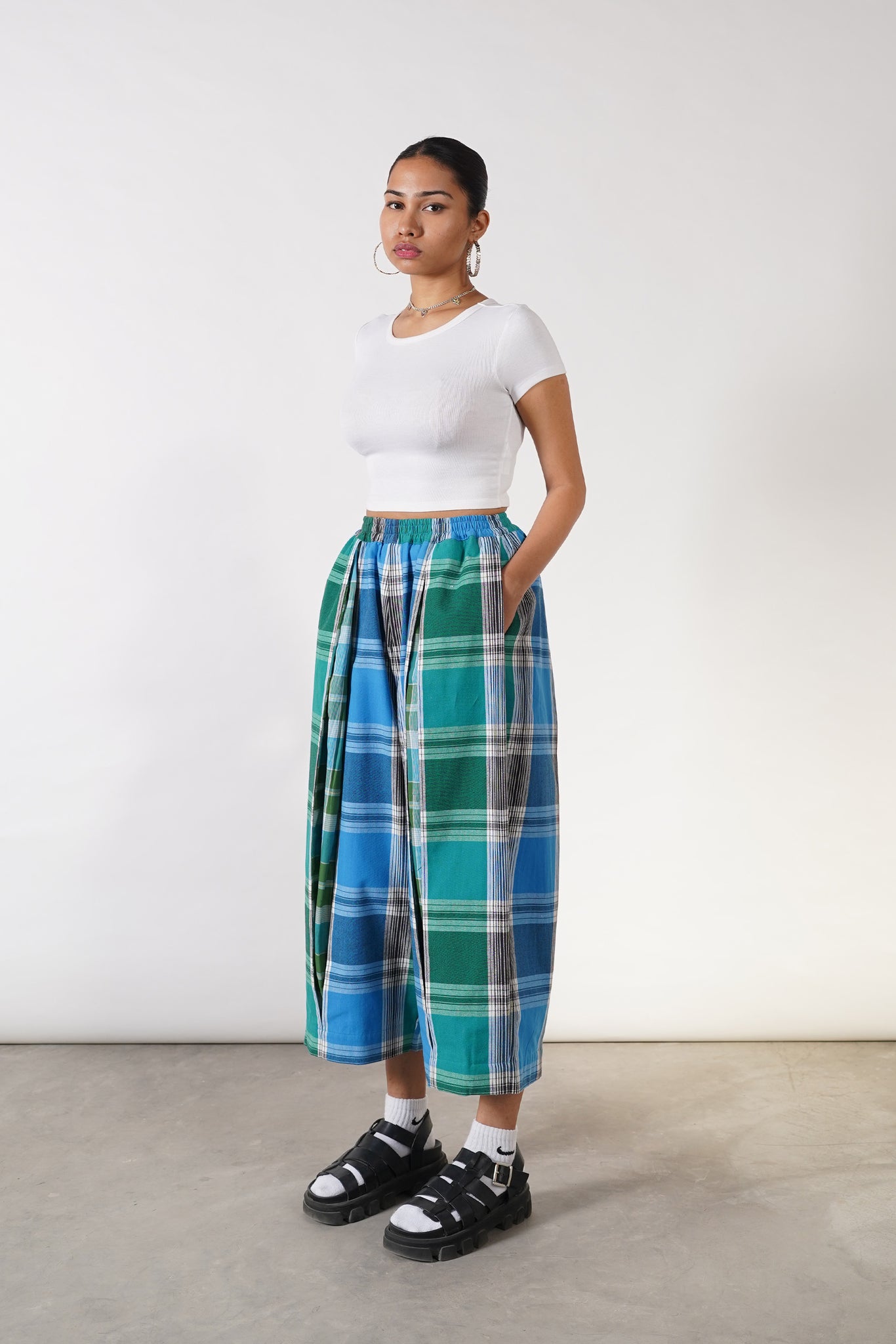 Maldives Pleated Tapered Pants