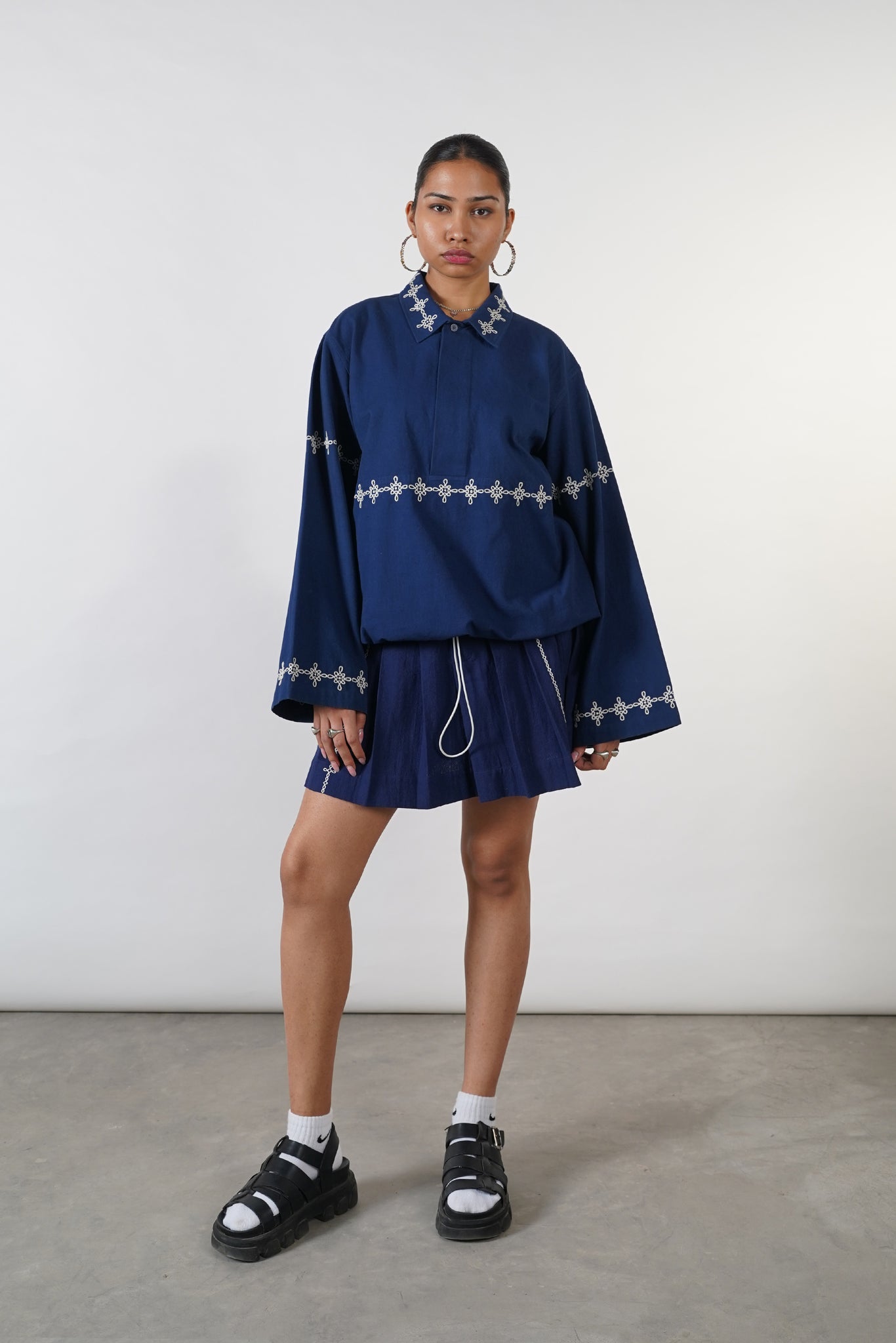 Ecru Embroidered Kurta [Navy]