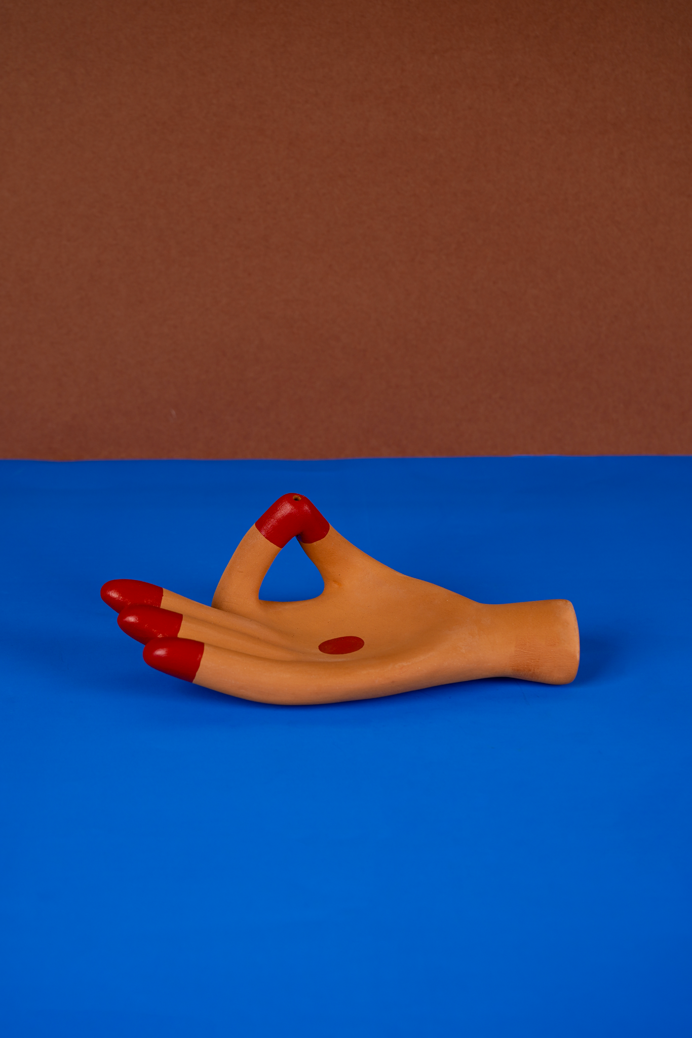 Alta Incense Holder with Claymen [Terracota & Red]